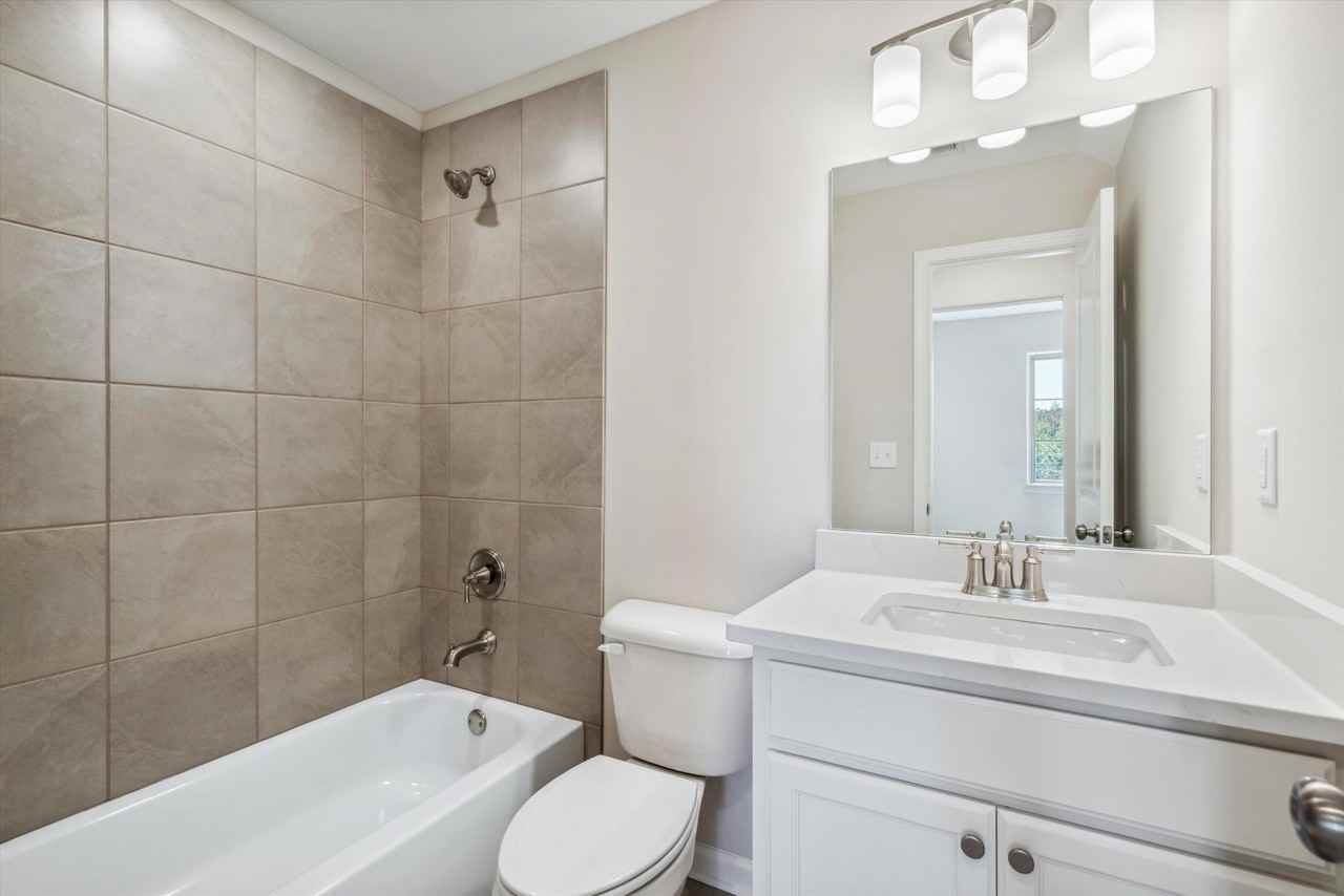 90 Downy Birch Ln - Photo 7 of 26