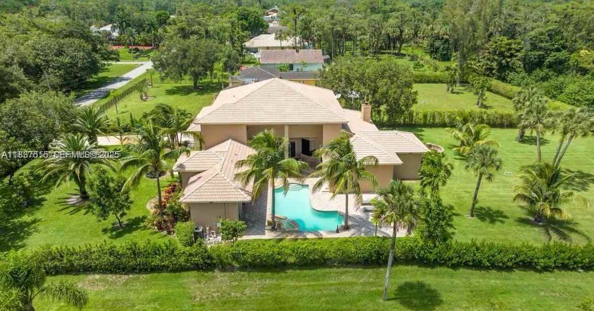 5960 Nw 79th Way #1 - Photo 5 of 36