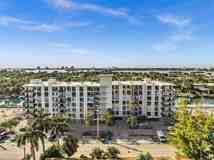 9800 W Bay Harbor Dr #403 - Photo 1 of 1