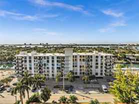 9800 W Bay Harbor Dr #403 - Photo 1 of 1