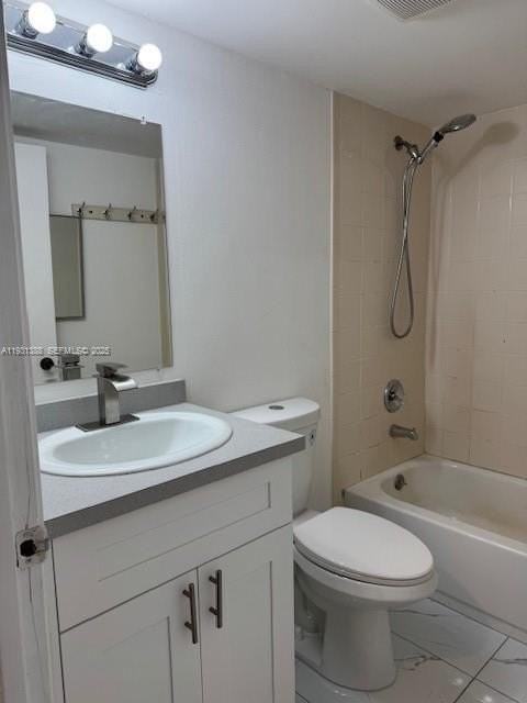 2750 Sw 10th Ter #4 - Photo 4 of 7