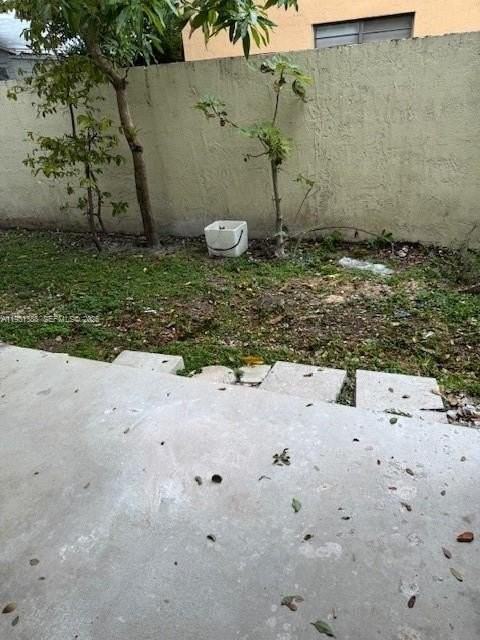 2750 Sw 10th Ter #4 - Photo 6 of 7