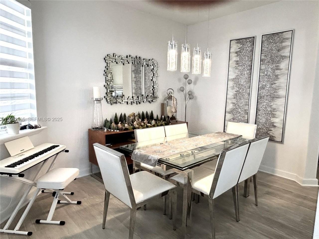 11562 Nw 80th St - Photo 6 of 36