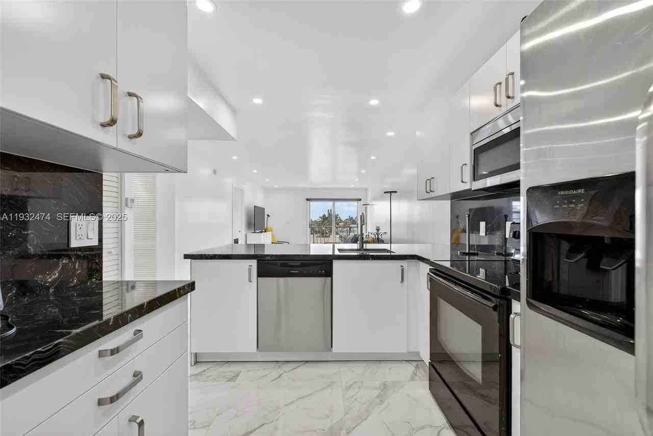 8250 Byron Ave #401 - Photo 4 of 21