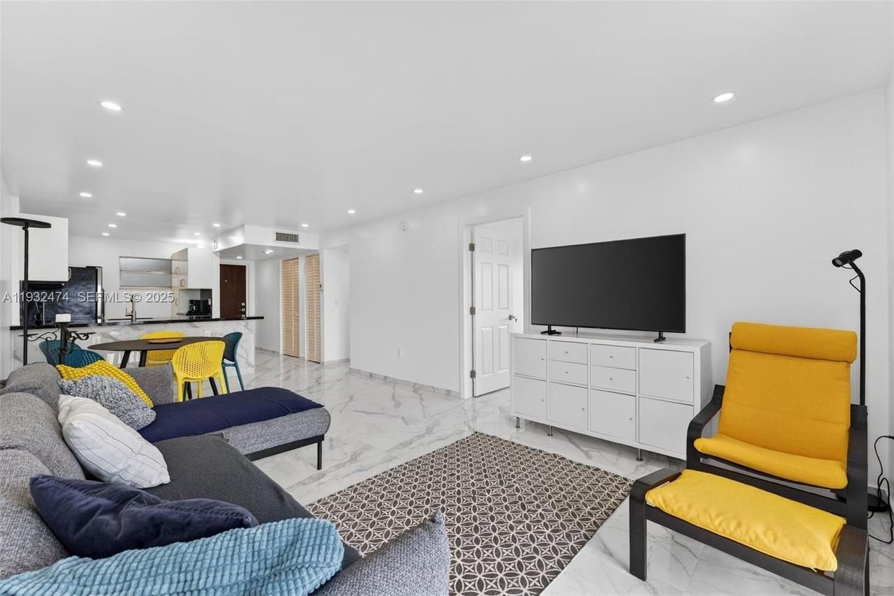 8250 Byron Ave #401 - Photo 6 of 21