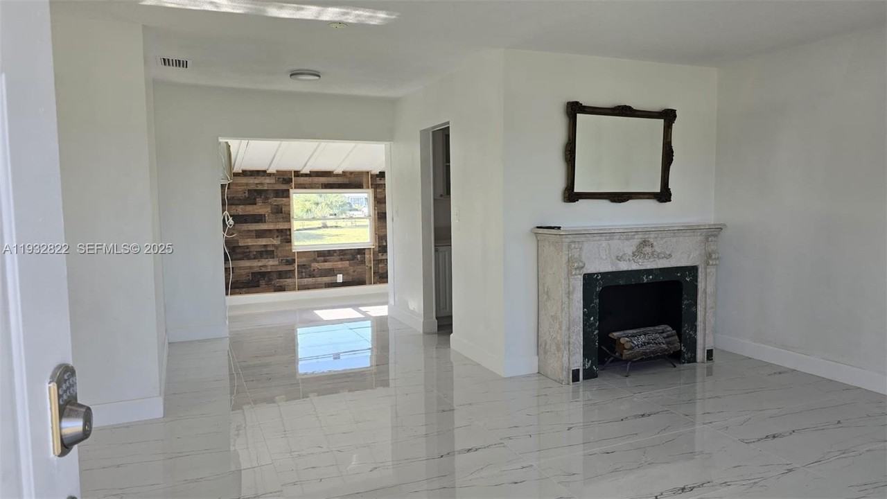 22335 Montrose Ave #22335 - Photo 3 of 15