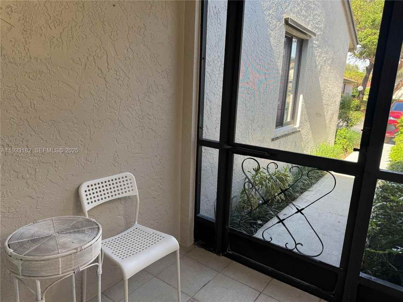 8200 Whispering Palm Dr #F - Photo 4 of 19