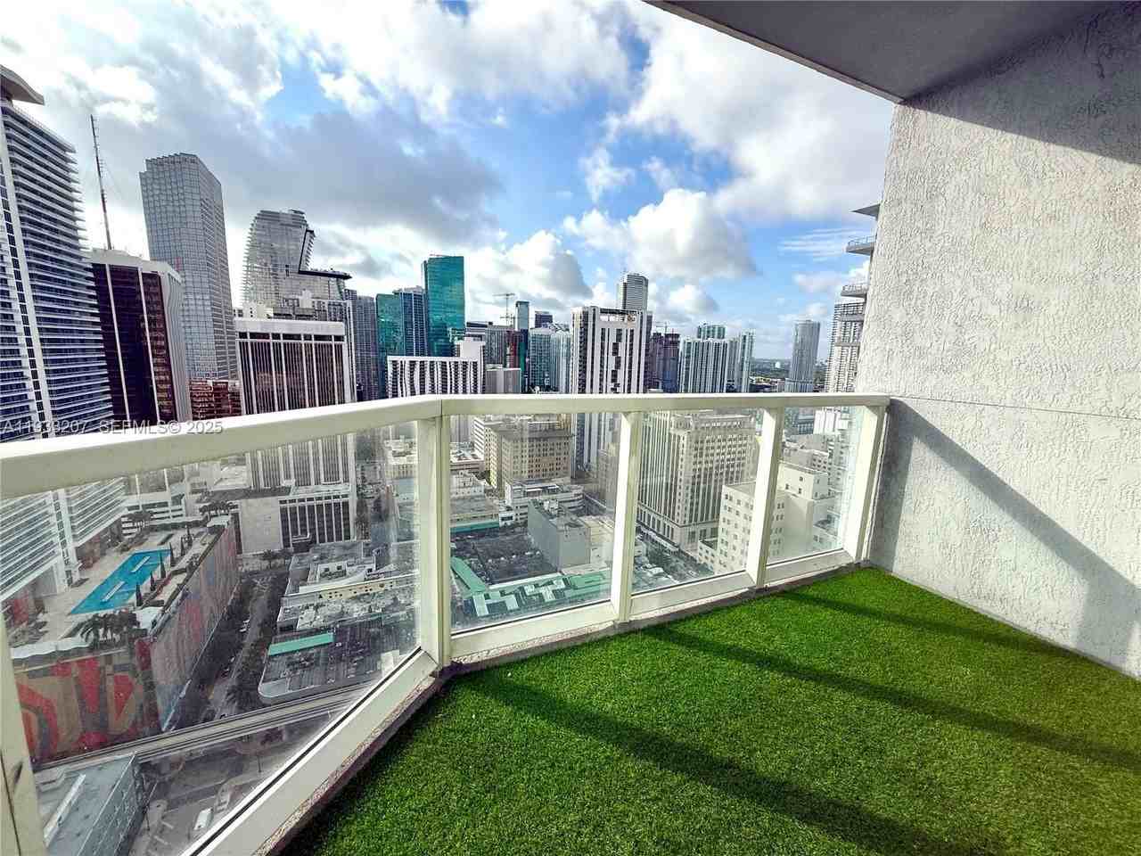 253 NE 2nd St. 2.2+ LRG DEN #3309 - Photo 4 of 50