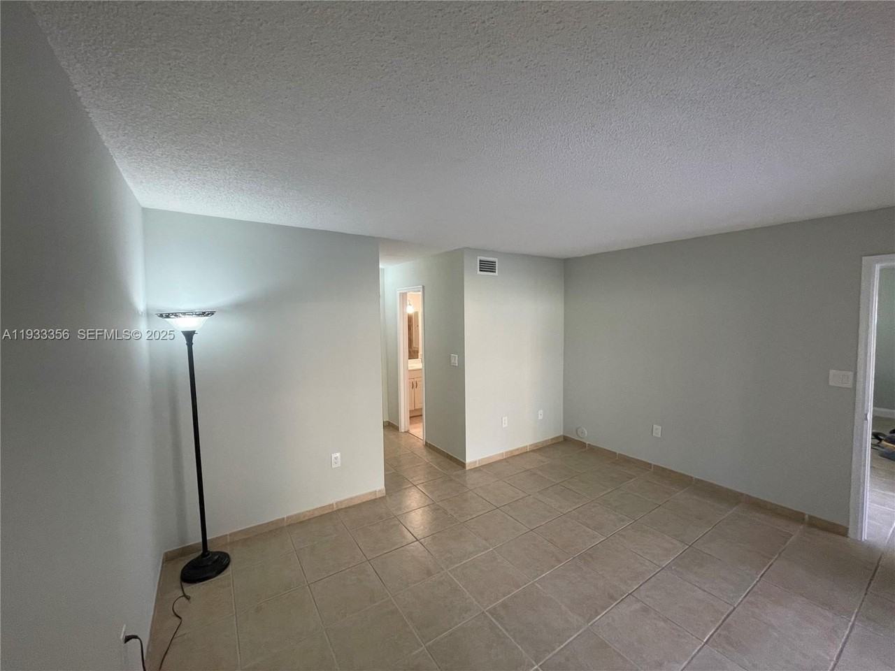 10897 Nw 7th St #14-29 - Photo 6 of 17