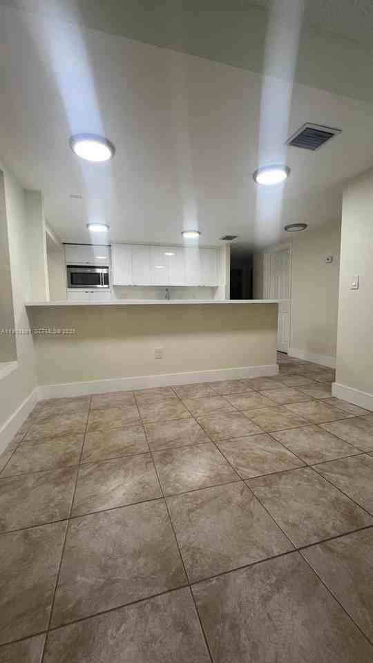 1251 Little River Dr - Photo 2 of 10