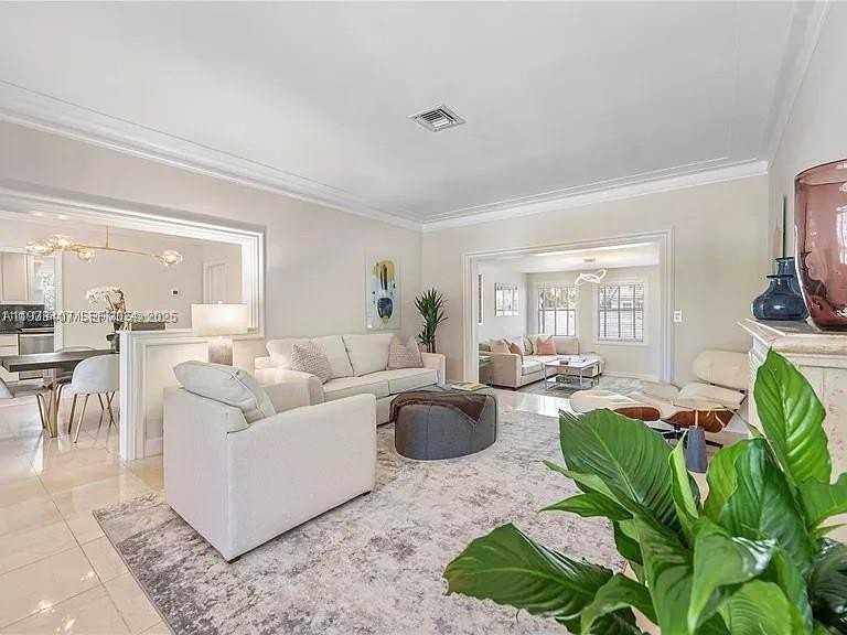 5371 N Bay Rd - Photo 4 of 31