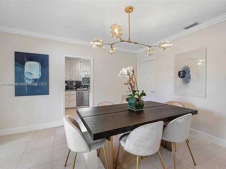 5371 N Bay Rd - Photo 5 of 31