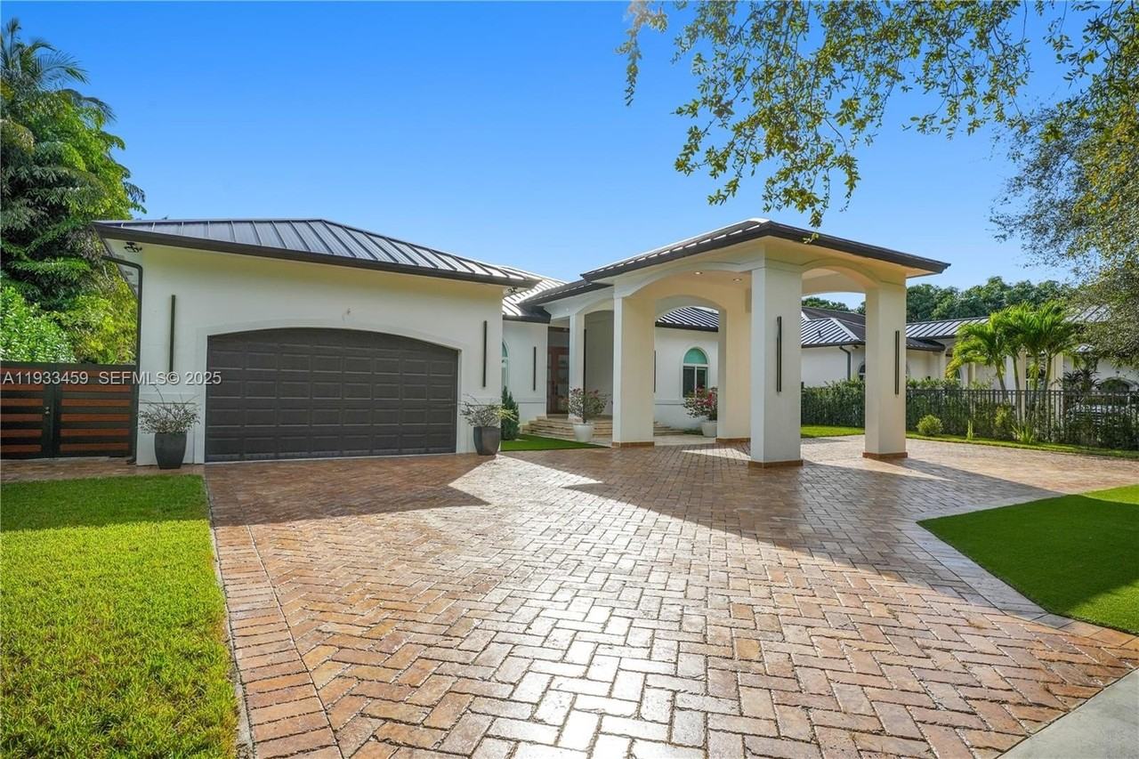 7780 Sw 110th St - Photo 2 of 45