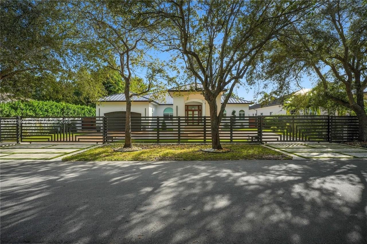 7780 Sw 110th St - Photo 7 of 45