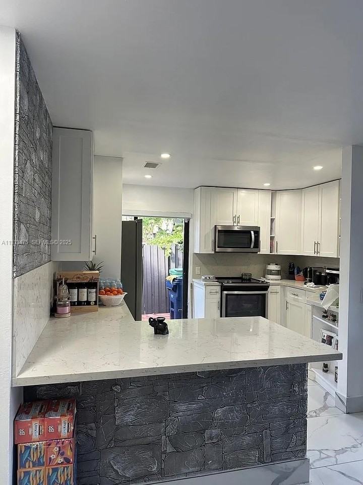 14980 Sw 49th Ln #1H - Photo 7 of 14