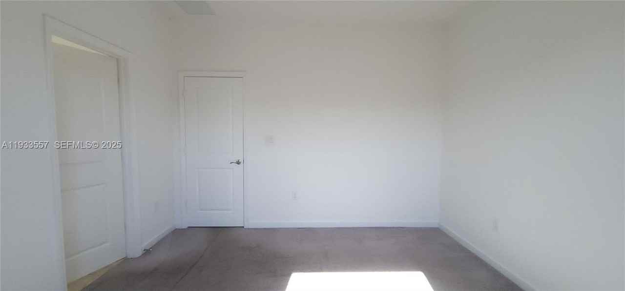 25224 Sw 114th Ave #25224 - Photo 7 of 13