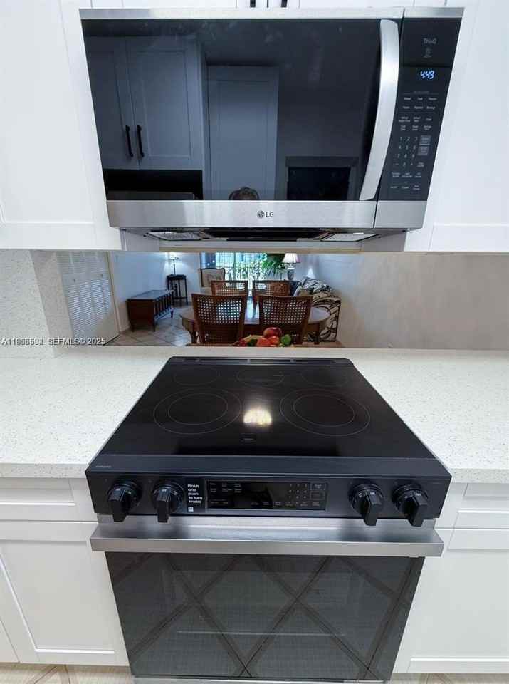 160 Sw 30th Ave #109A - Photo 5 of 8