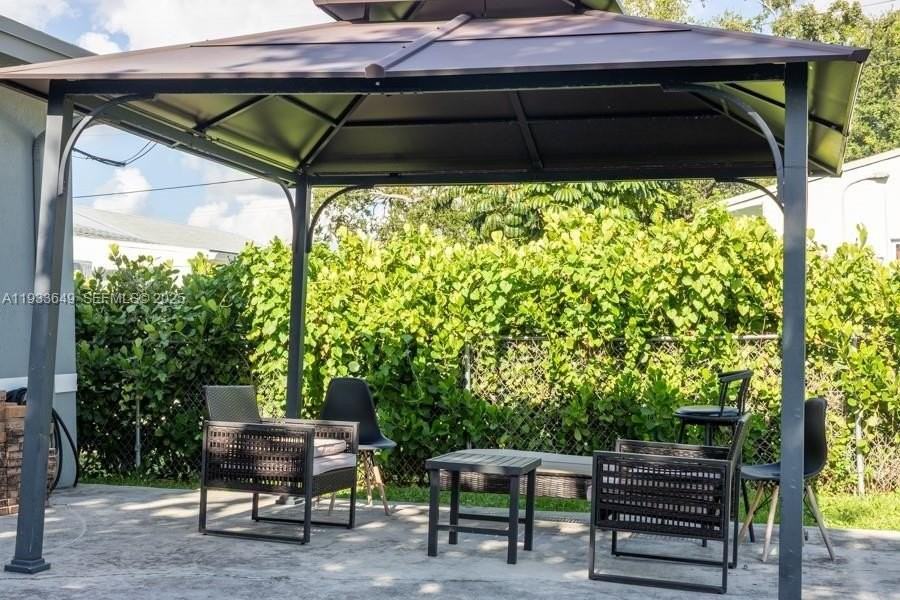 765 Nw 77th St #0 - Photo 2 of 23