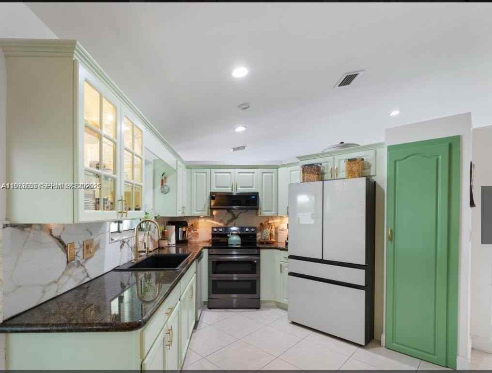 14610 Sw 145th Pl - Photo 5 of 22