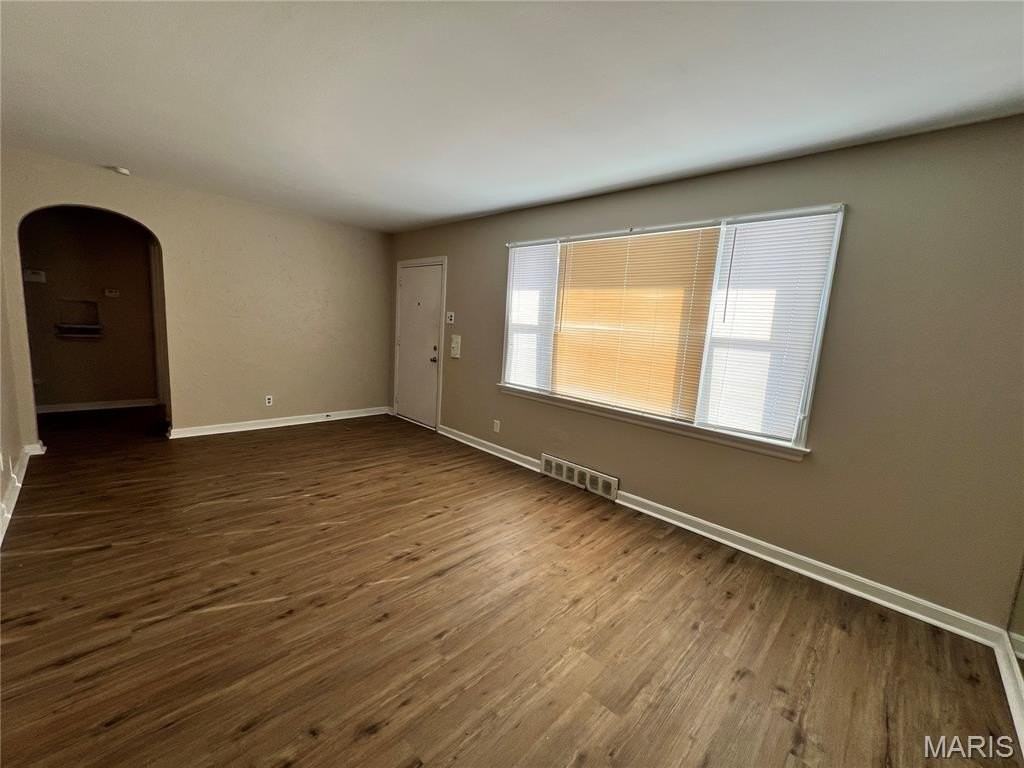 1257 Waldorf Dr - Photo 4 of 22