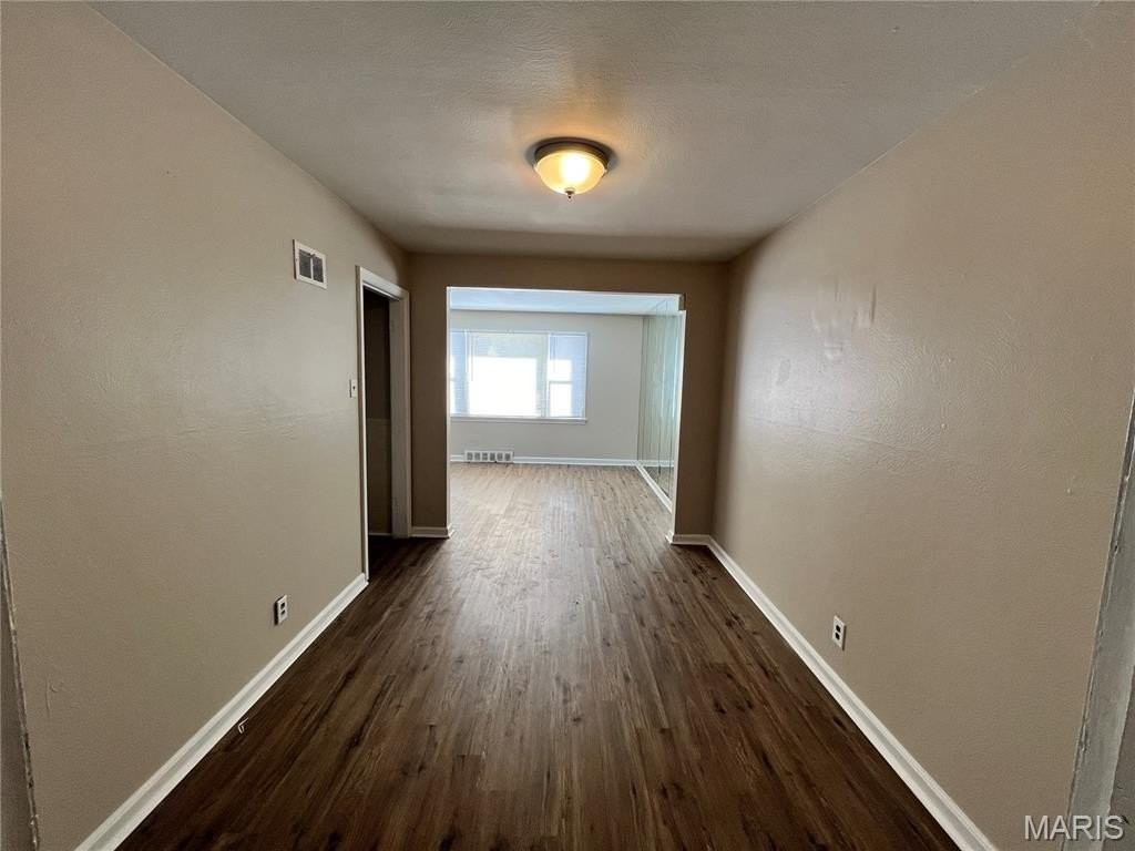 1257 Waldorf Dr - Photo 6 of 22