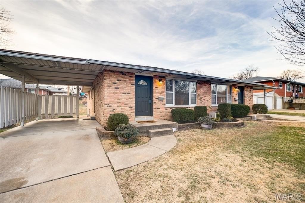 10235 Jeffleigh Ln - Photo 5 of 33