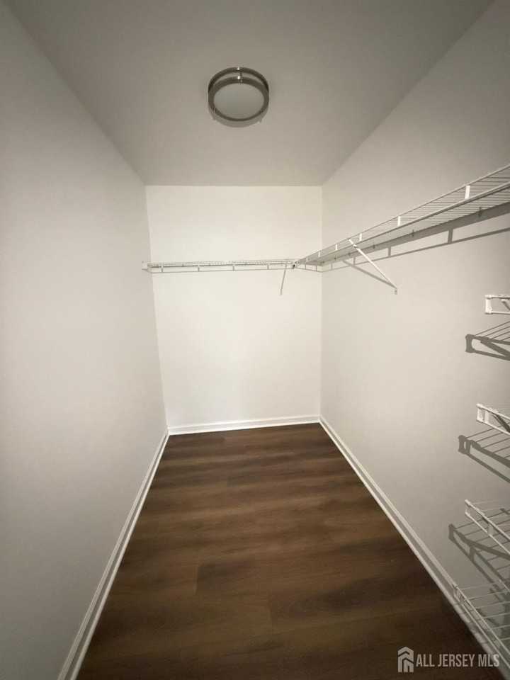 1225 Waterford Dr - Photo 3 of 9