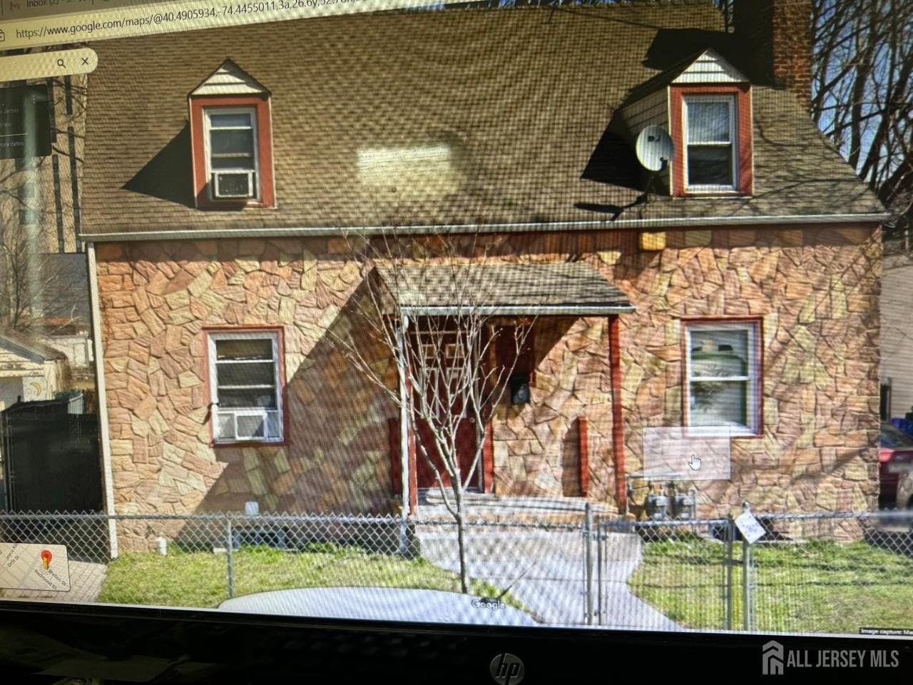 97 Welton St - Photo 2 of 4