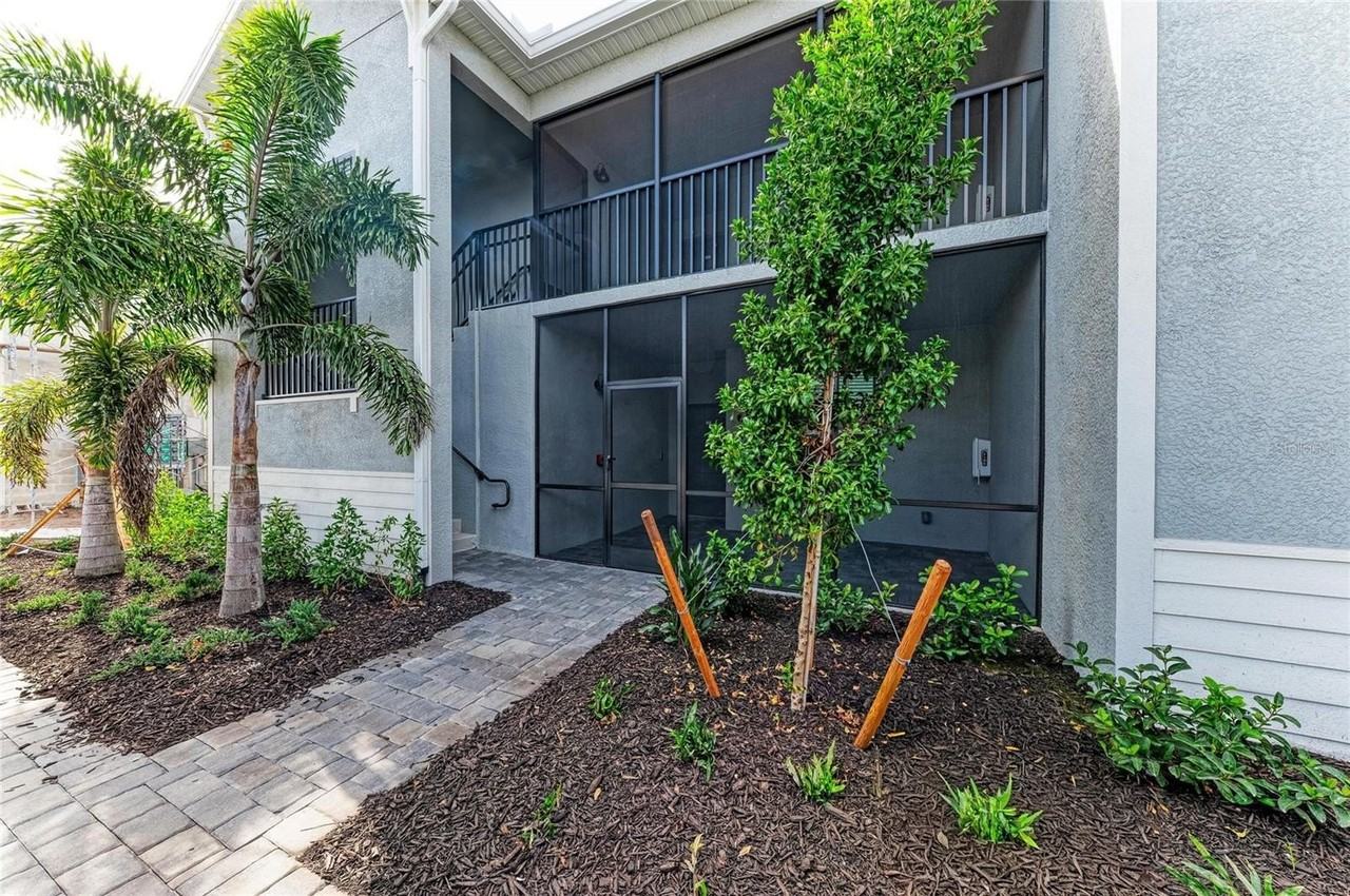 19015 SCALLOP LOOP #201 - Photo 3 of 48