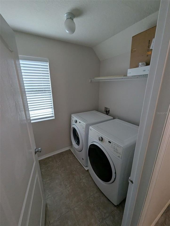 277 Michelangelo Pl - Photo 5 of 11