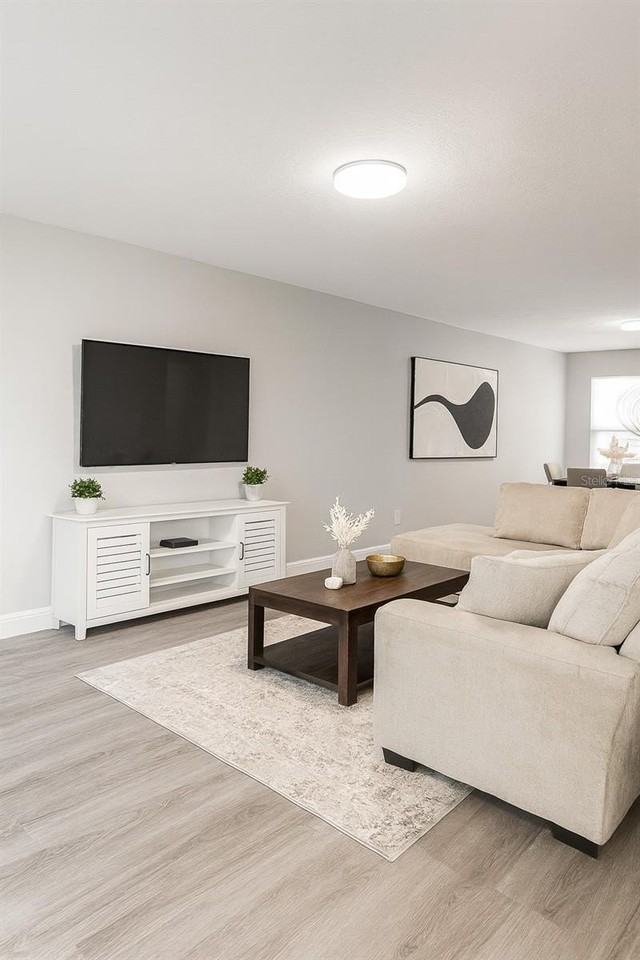 7206 Sw 43rd Pl - Photo 2 of 5