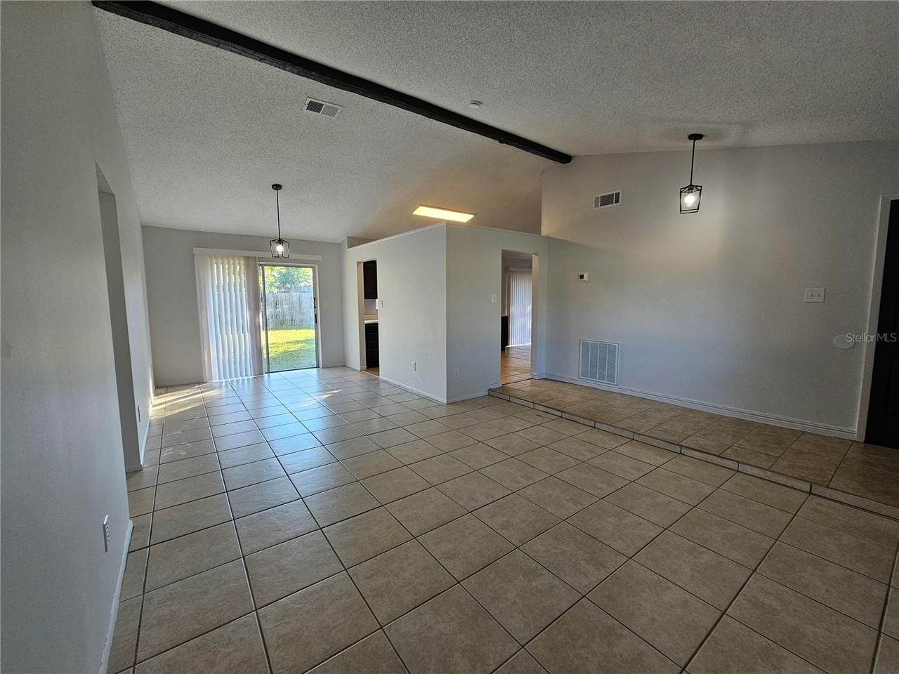 6220 Centennial Dr - Photo 5 of 12