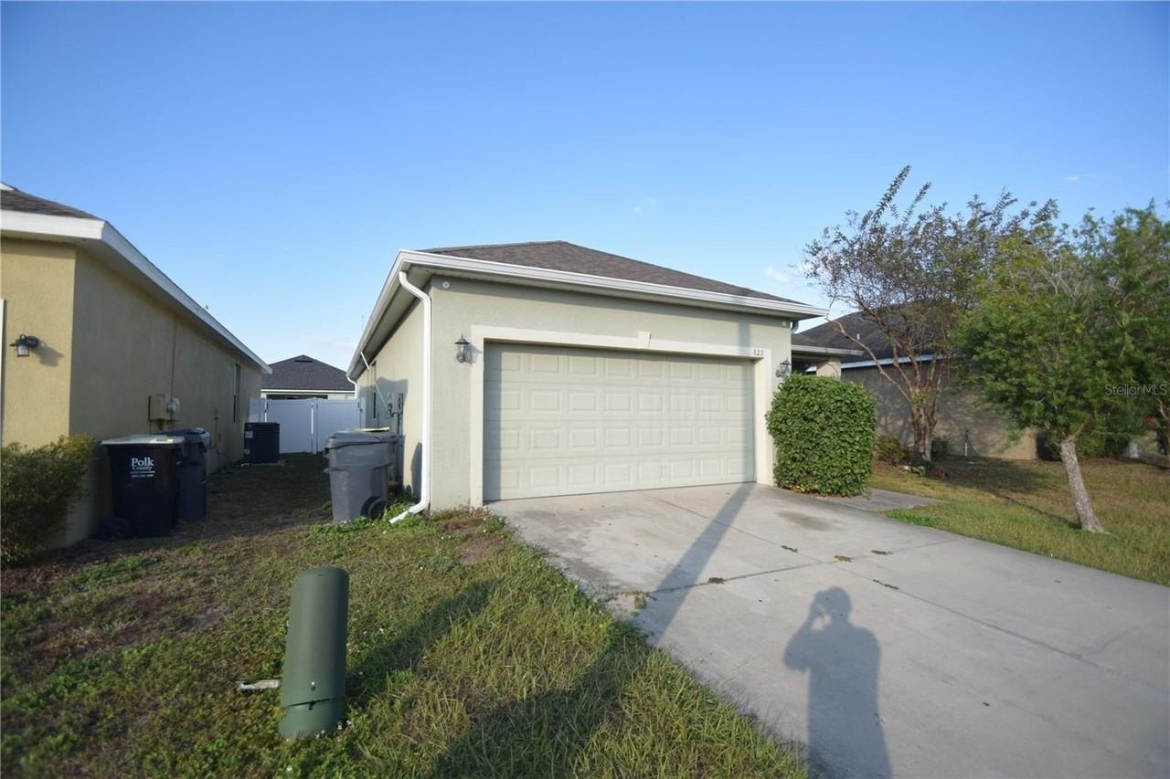 823 Krenson Woods Ln - Photo 2 of 32