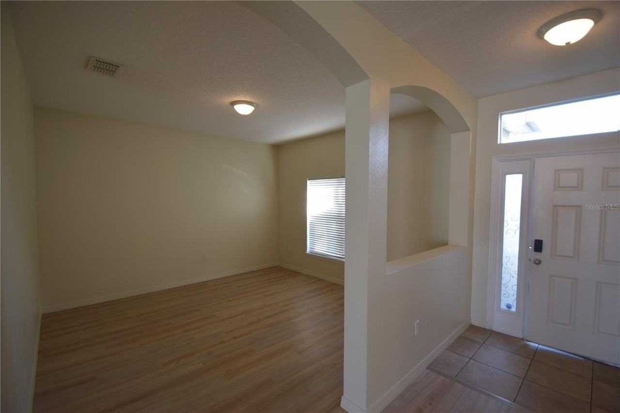 823 Krenson Woods Ln - Photo 6 of 32