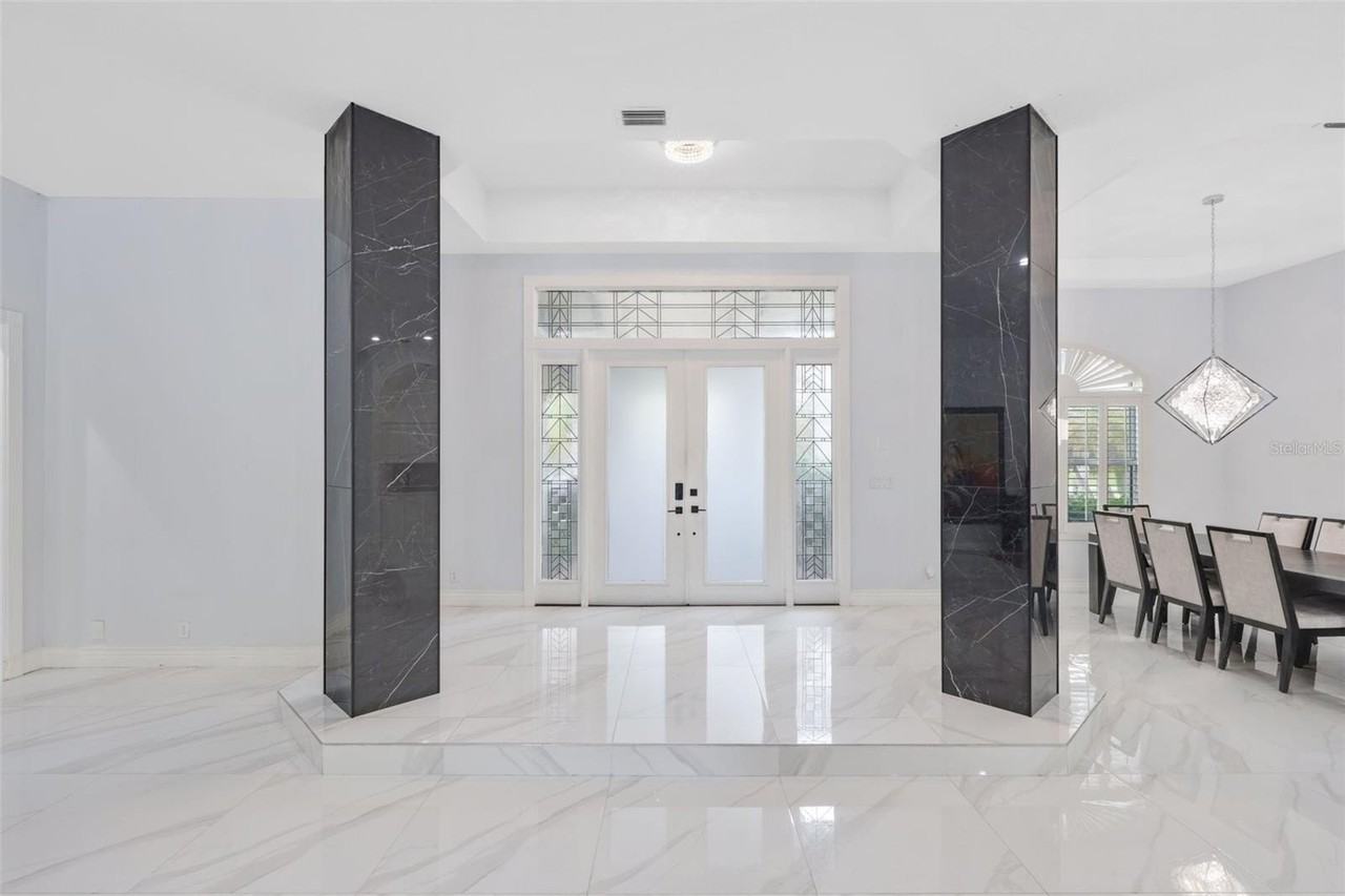 10630 El Caballo Ct - Photo 4 of 50