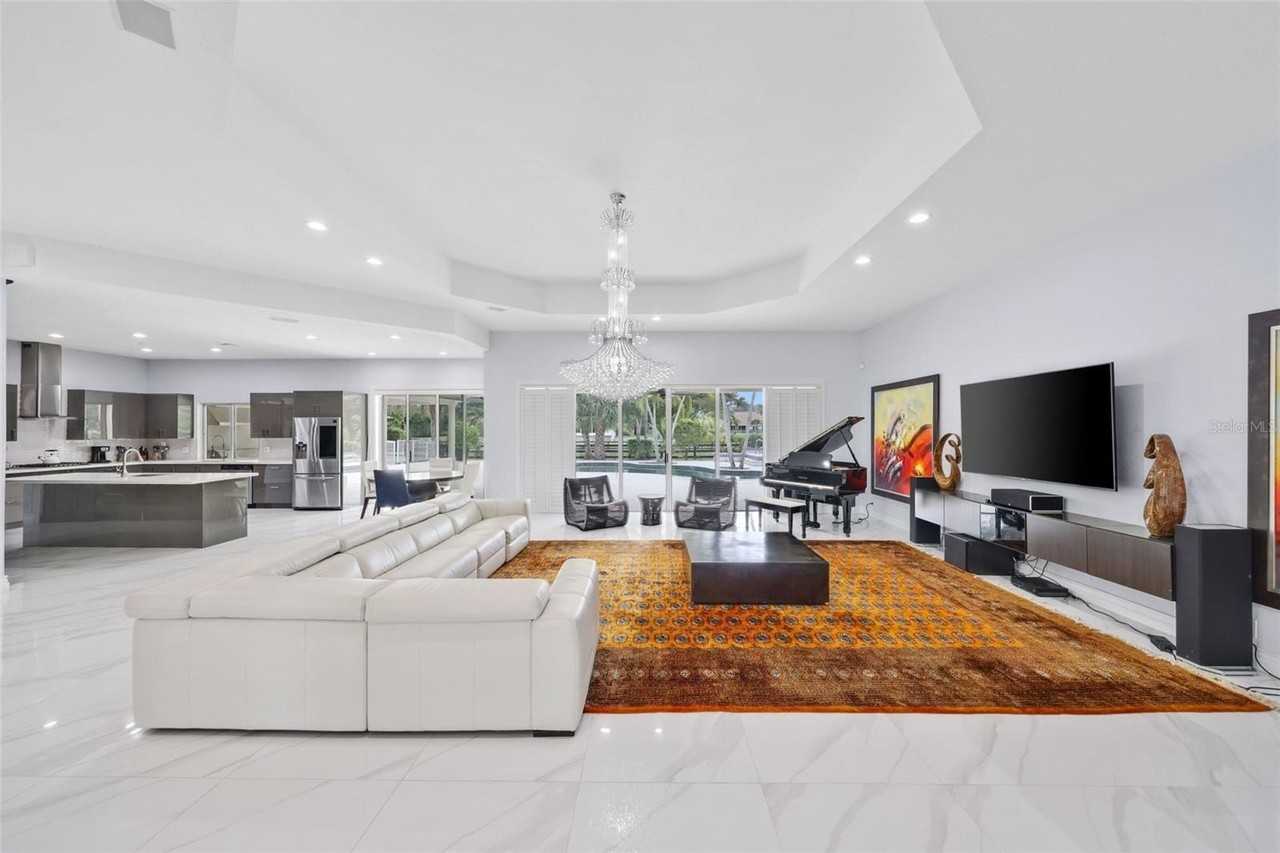 10630 El Caballo Ct - Photo 5 of 50