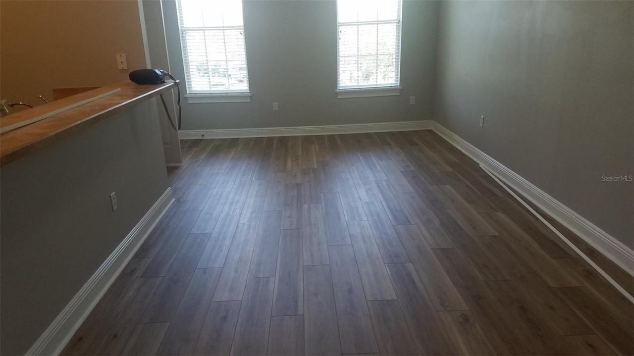 1420 Lake Baldwin Ln - Photo 4 of 8