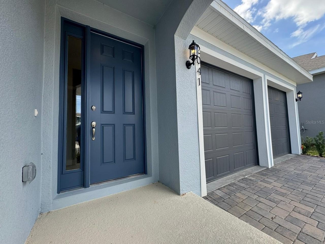 2041 Axel St - Photo 5 of 33