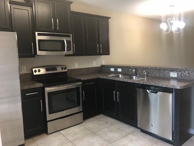 5341 Windsor Lake Cir - Photo 2 of 9