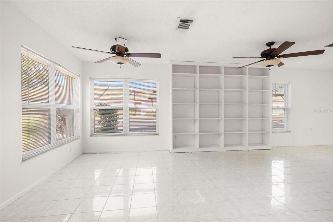 3954 Sailmaker Ln - Photo 6 of 25