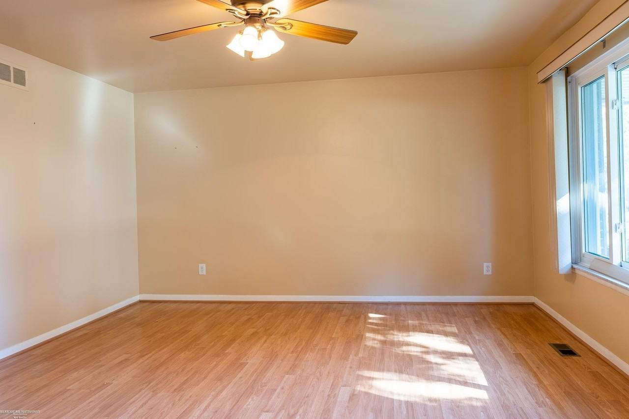 14323 Mary Grove Dr - Photo 4 of 32