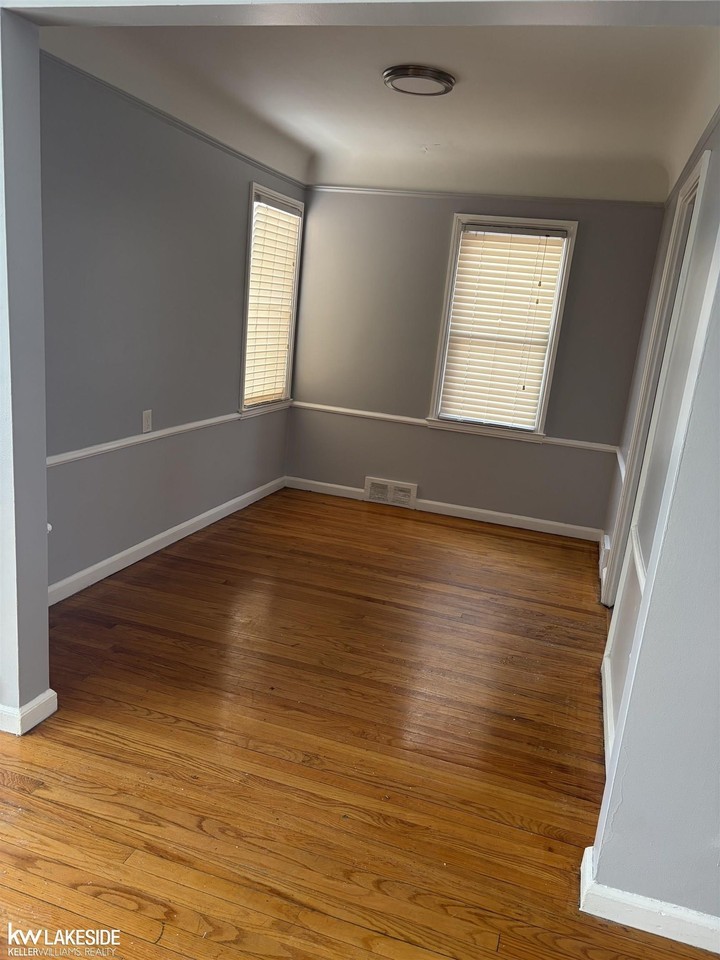 9539 Beaverland - Photo 5 of 12