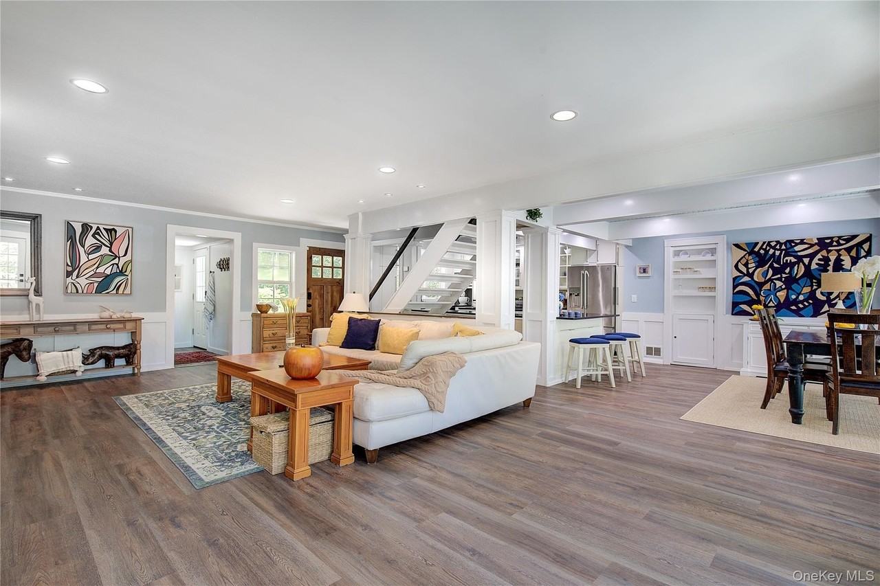 2 Spring Hollow Rd - Photo 3 of 44