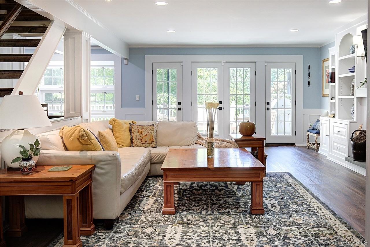 2 Spring Hollow Rd - Photo 5 of 44