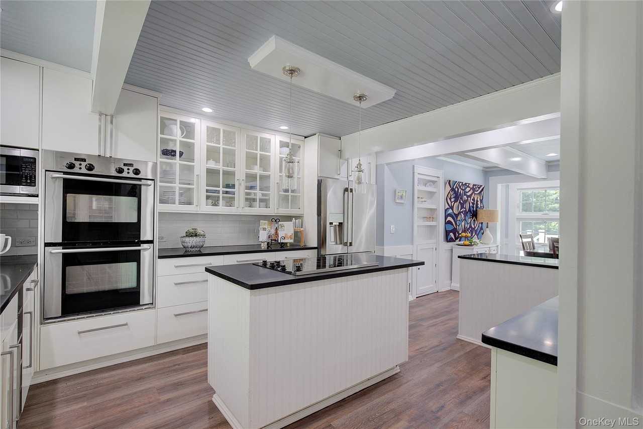 2 Spring Hollow Rd - Photo 6 of 44