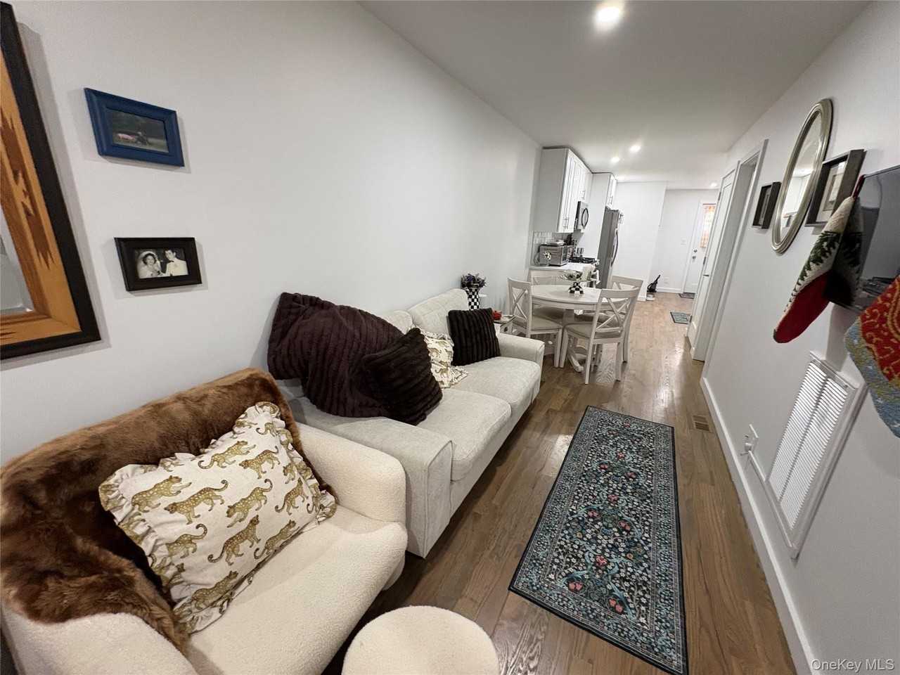 46 Maxwell Ave - Photo 3 of 13