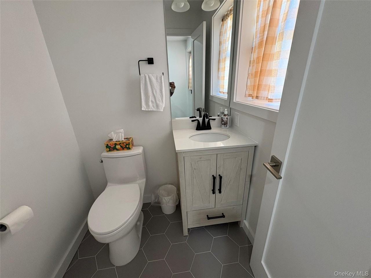 46 Maxwell Ave - Photo 7 of 13