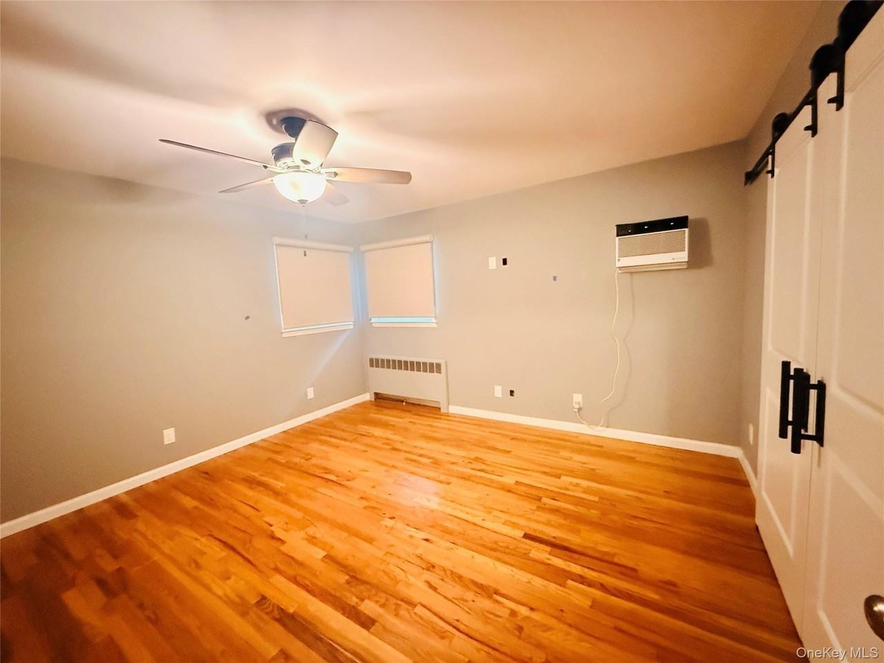 137 Willard Ave - Photo 6 of 14