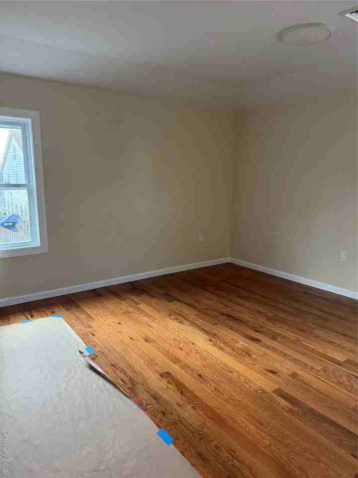 11832 200th St 2nd Fl #2ndFL - Photo 3 of 5