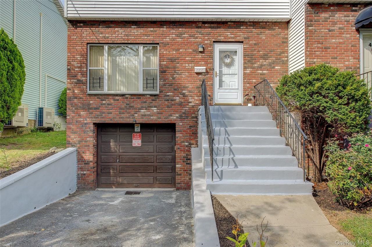 41 Beechwood Avenue unit: House - Photo 2 of 42